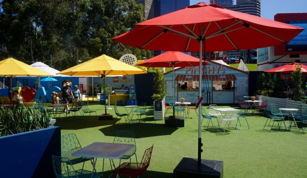 Food Court